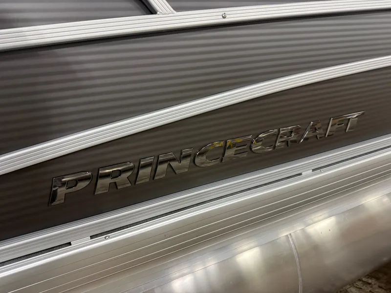 Slide: The Image of Princecraft Vectra 21 RL 2026 - 36