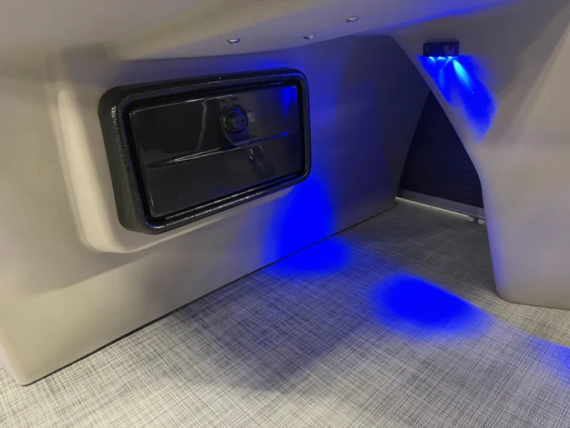 Slide: The Image of Princecraft Vectra 21 RL 2026 - 17