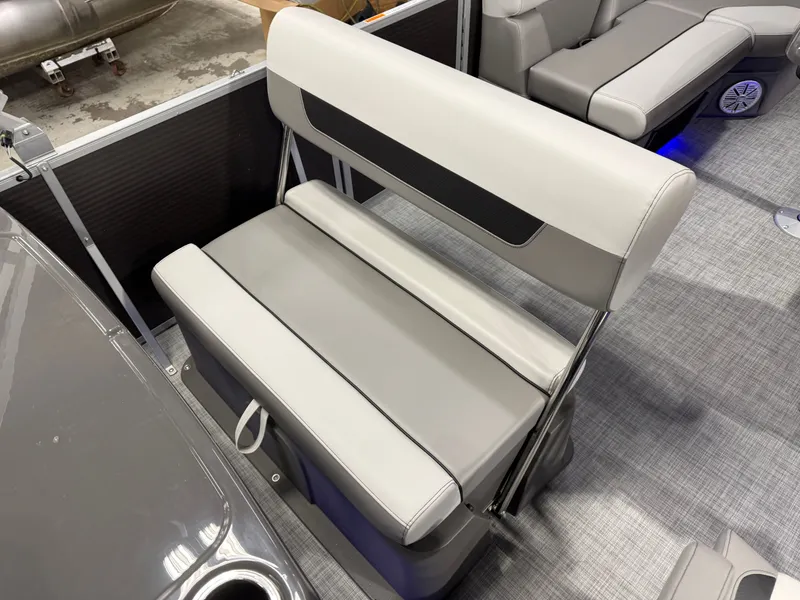 Slide: The Image of Princecraft Vectra 21 RL 2026 - 18