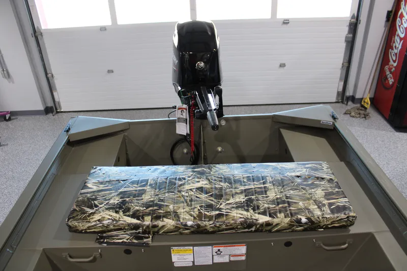 Slide: The Image of Tracker 1754 JON 2026 - 5