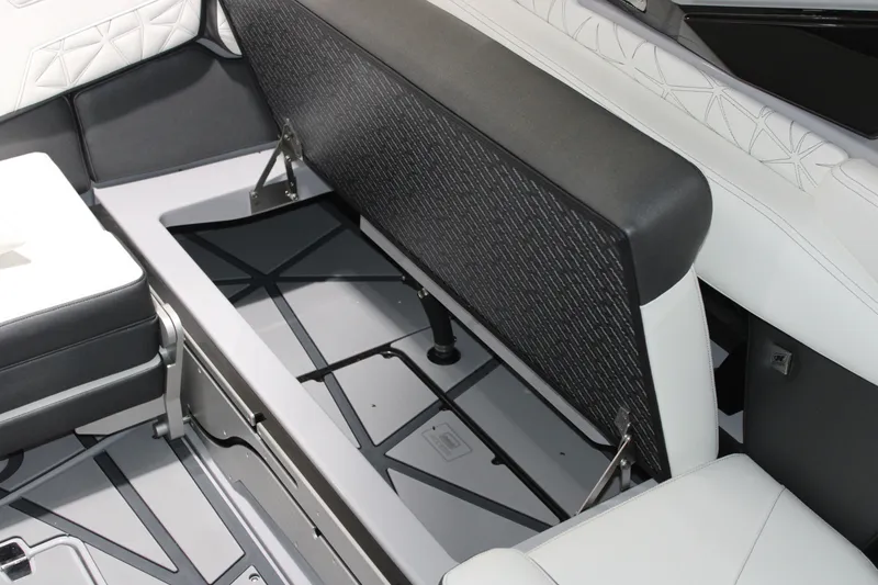 Slide: The Image of Nautique Super Air Nautique G23 Paragon 2026 - 11