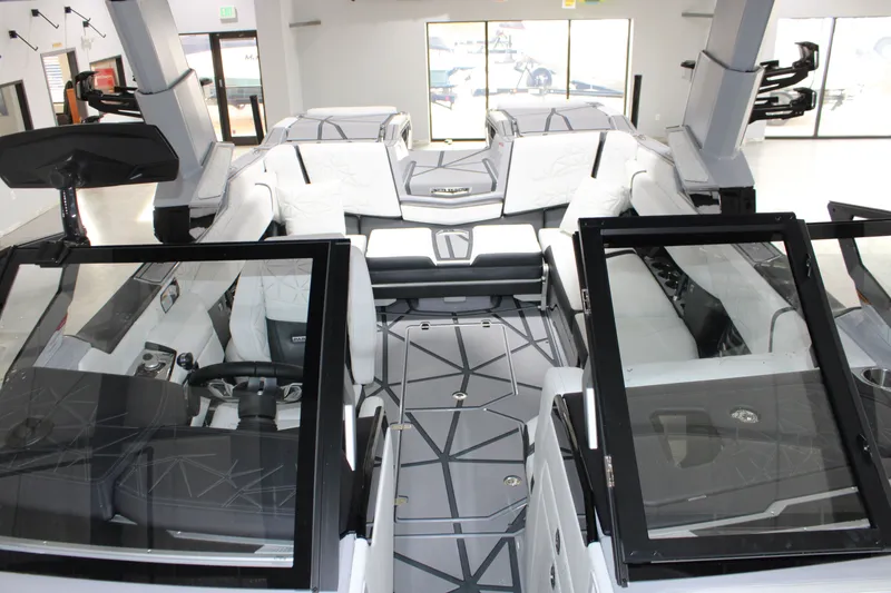 Slide: The Image of Nautique Super Air Nautique G23 Paragon 2026 - 23