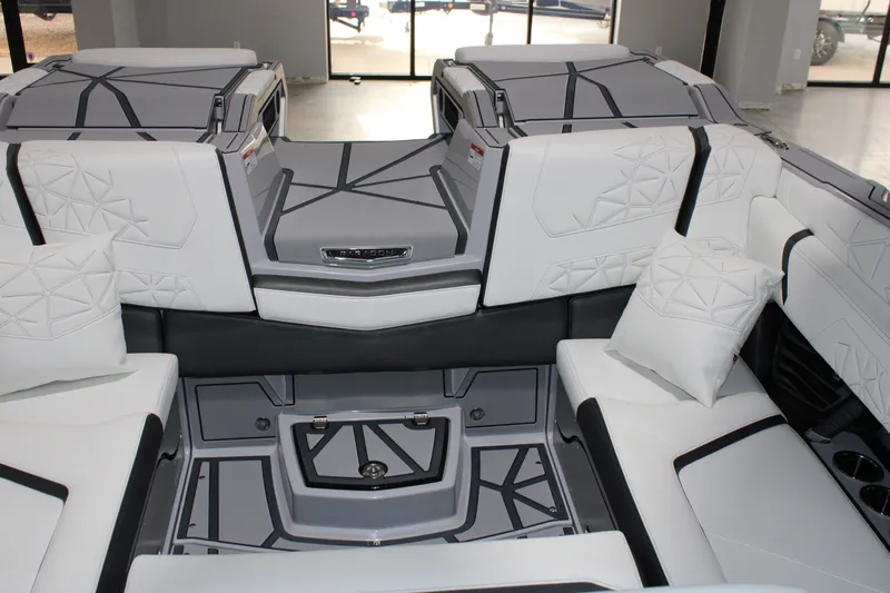 Slide: The Image of Nautique Super Air Nautique G23 Paragon 2026 - 24