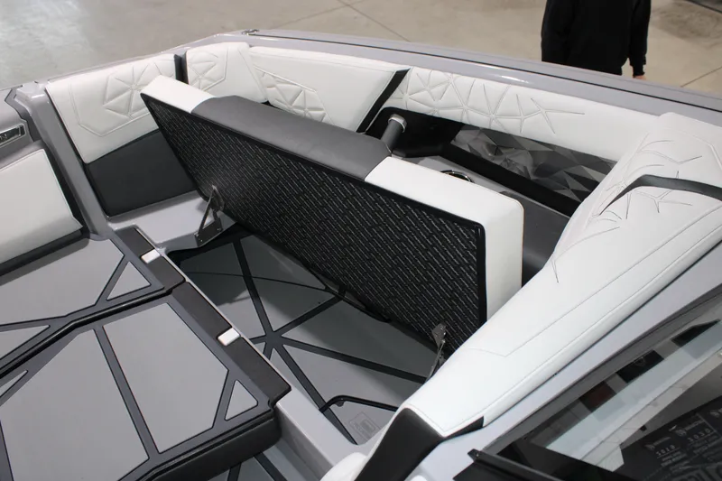 Slide: The Image of Nautique Super Air Nautique G23 Paragon 2026 - 32