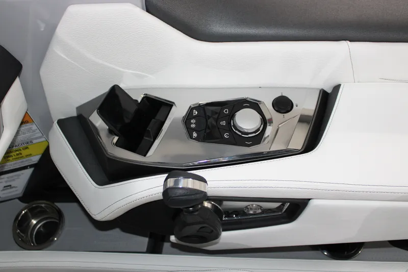 Slide: The Image of Nautique Super Air Nautique G23 Paragon 2026 - 38