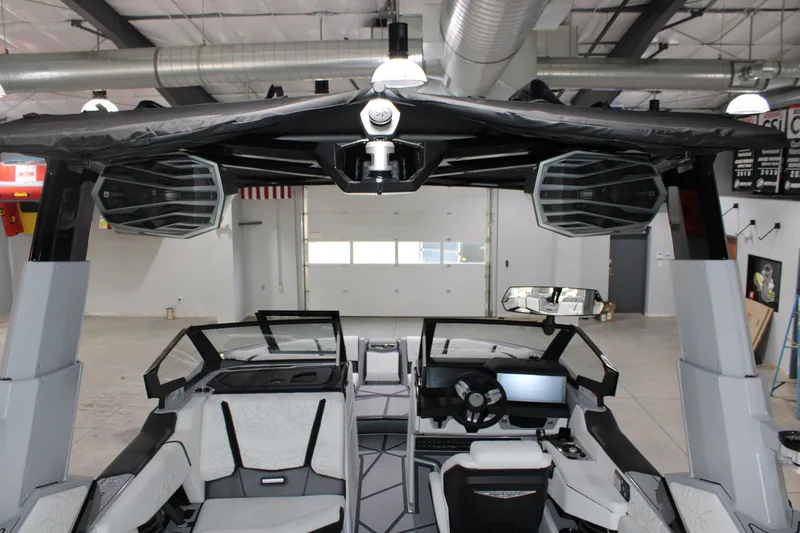 Slide: The Image of Nautique Super Air Nautique G23 Paragon 2026 - 39