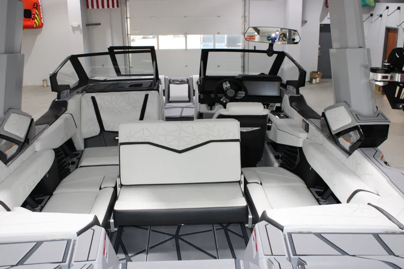 Slide: The Image of Nautique Super Air Nautique G23 Paragon 2026 - 7