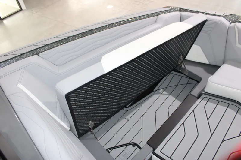 Slide: The Image of Nautique G25 2026 - 12