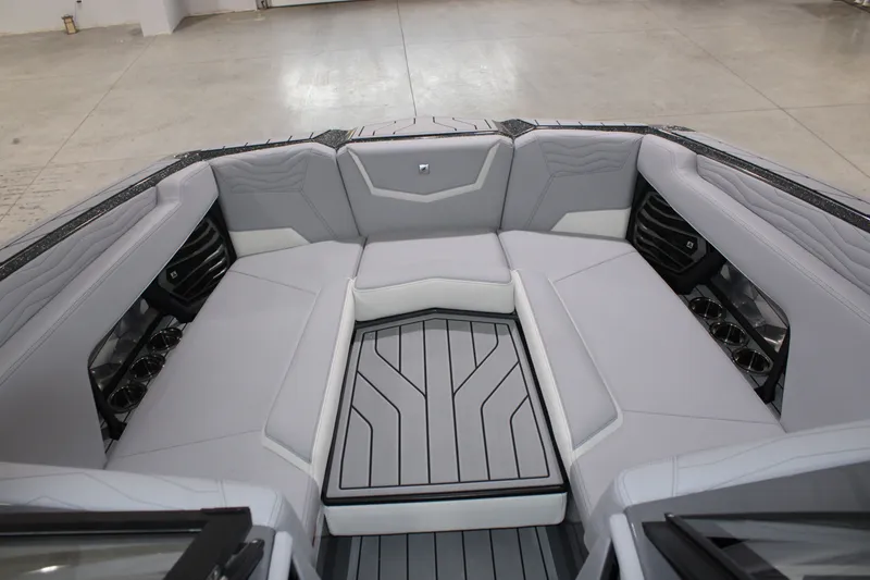 Slide: The Image of Nautique G25 2026 - 19