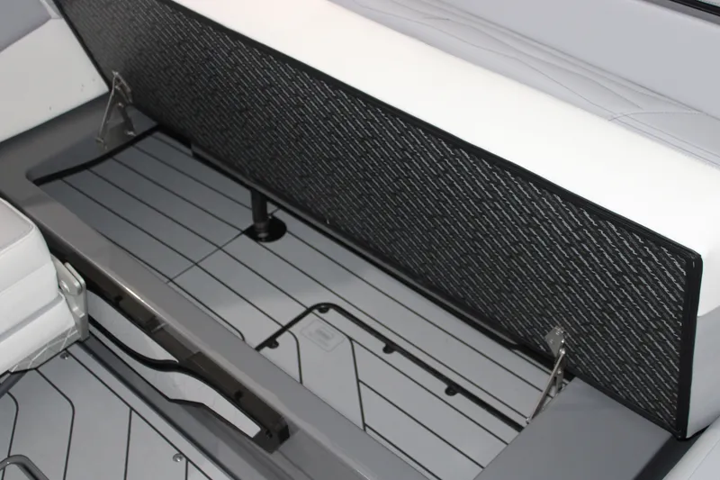 Slide: The Image of Nautique G25 2026 - 24