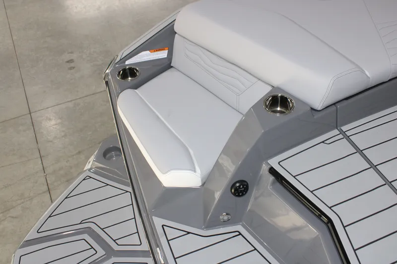 Slide: The Image of Nautique G25 2026 - 27