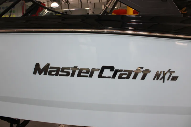 Slide: The Image of MasterCraft NXT24 2026 - 15