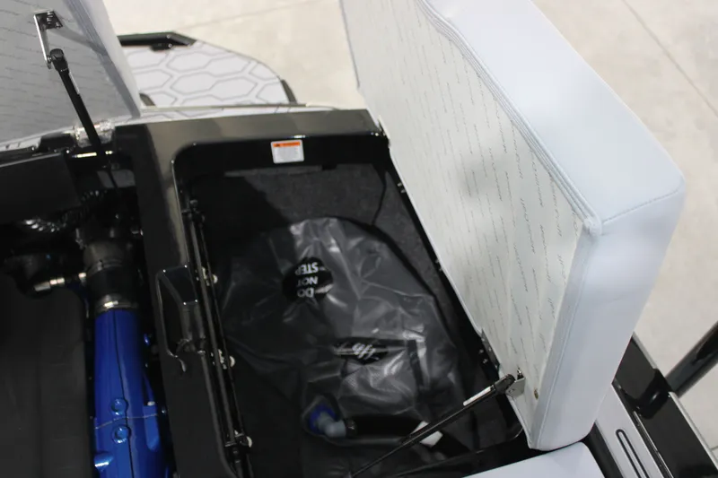 Slide: The Image of MasterCraft NXT24 2026 - 19