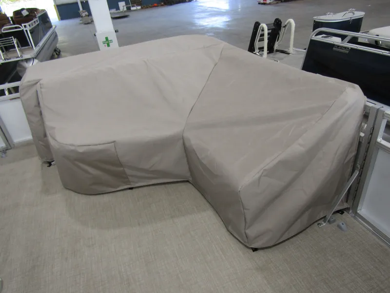 Slide: The Image of Tahoe 21' Sport Cruise 85 2026 - 11