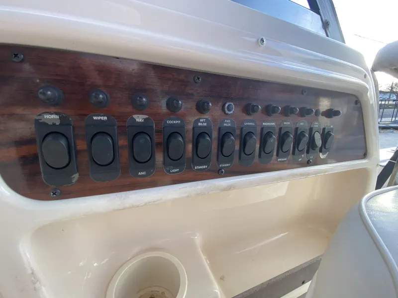 Slide: The Image of Grady-White Seafarer 228 1999 - 6