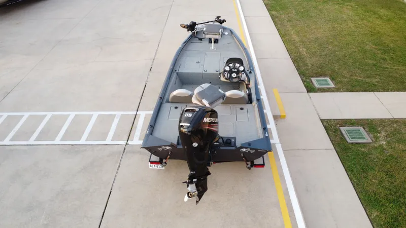 Slide: The Image of Tracker 190 2015 - 14