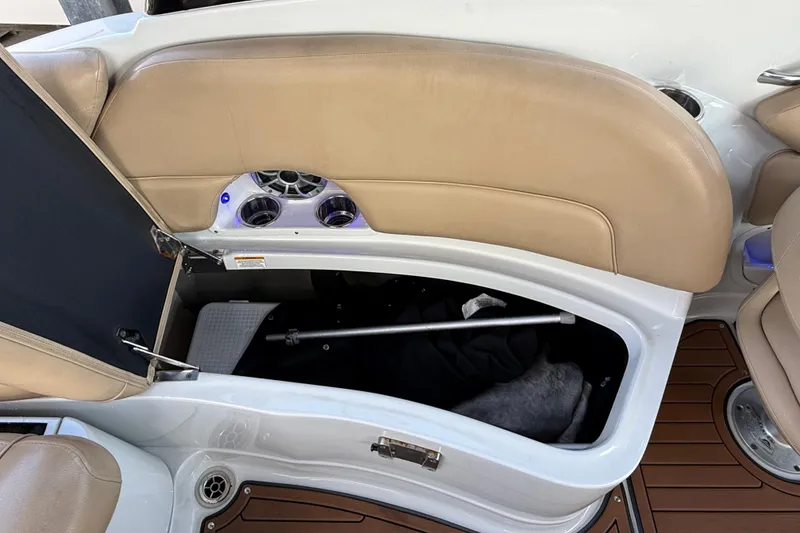 Slide: The Image of Crownline Eclipse E24 XS 2018 seat with storage compartment. - 29