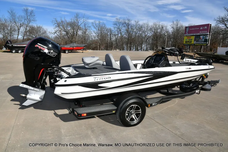 Slide: The Image of Triton 18 TRX w/150 Pro-XS 2024 - 18