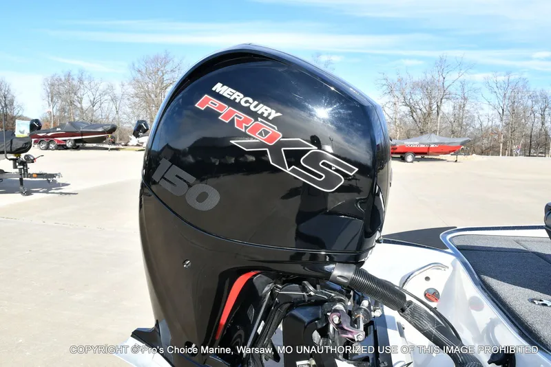 Slide: The Image of Triton 18 TRX w/150 Pro-XS 2024 - 20