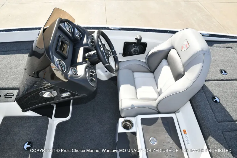 Slide: The Image of Triton 18 TRX w/150 Pro-XS 2024 - 39