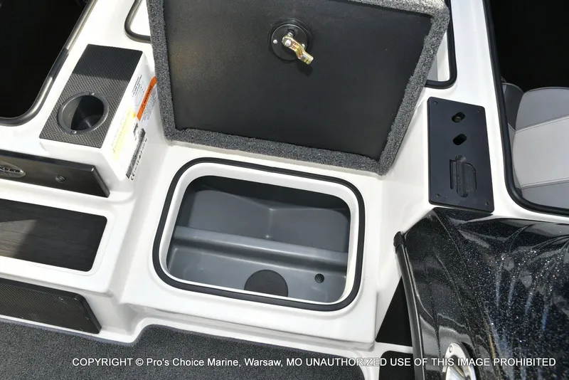 Slide: The Image of Triton 18 TRX w/150 Pro-XS 2024 - 49