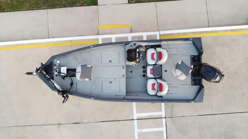 Slide: The Image of Tracker 190 2015 - 19