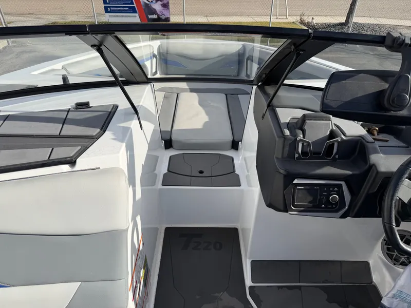 Slide: The Image of Axis Wake Research T220 2023 - 25