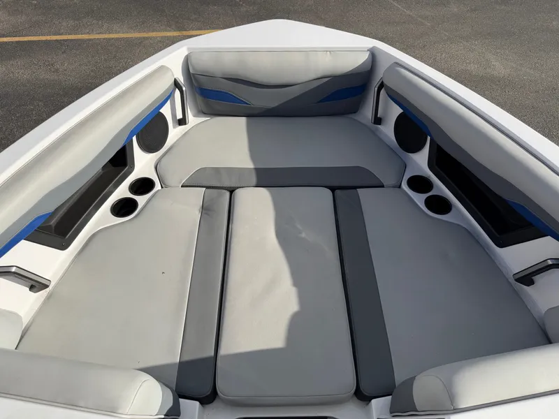 Slide: The Image of Axis Wake Research T220 2023 - 26