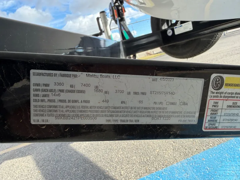 Slide: The Image of Axis Wake Research T220 2023 - 32