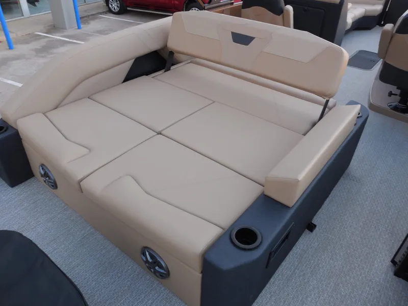 Slide: The Image of Evotti 525CS 2026 - 12