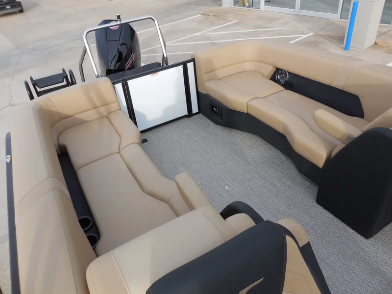 Slide: The Image of Evotti 523QL 2026 - 10