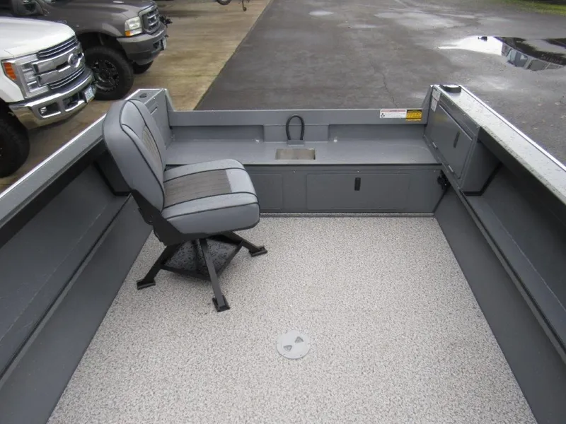 Slide: The Image of Alumaweld Adventurer 22 2026 - 11