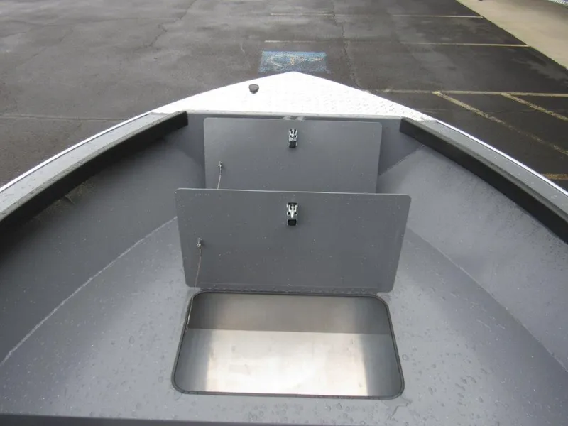 Slide: The Image of Alumaweld Adventurer 22 2026 - 15