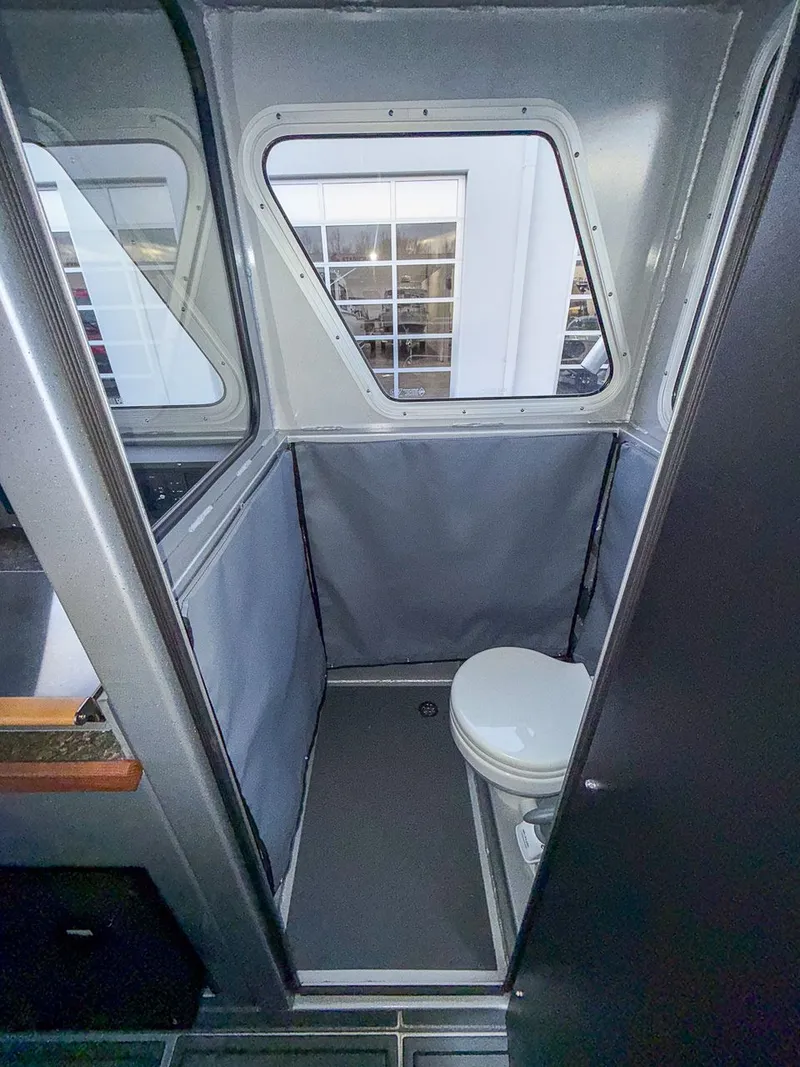 Slide: The Image of North River 3100 SXL 2021 - 15