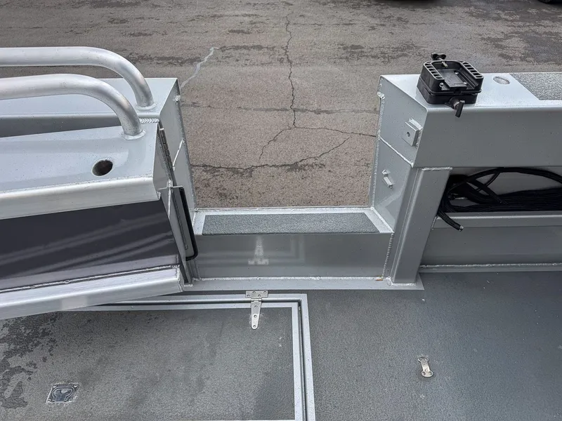 Slide: The Image of North River 3100 SXL 2021 - 18