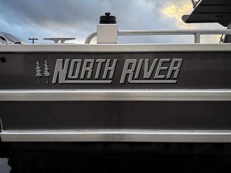 Slide: The Image of North River 3100 SXL 2021 - 25