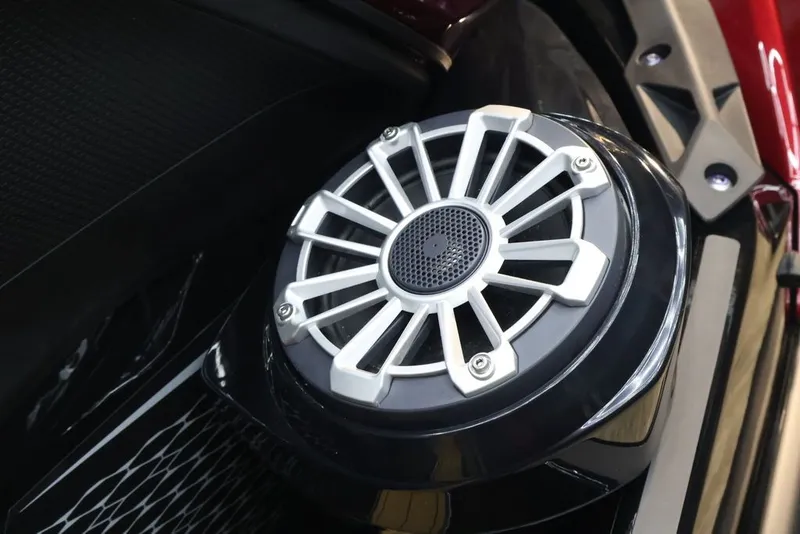 Slide: The Image of Kawasaki Jet Ski® Ultra® 310 LX 2026 - 7