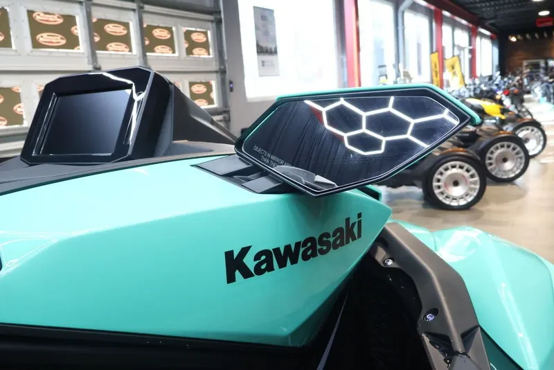 Slide: The Image of Kawasaki Jet Ski® Ultra® 310 LX-S 2026 - 10