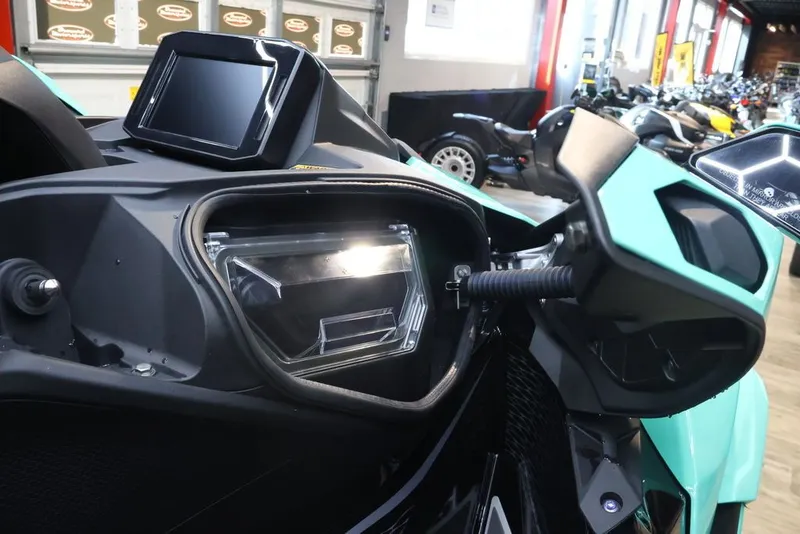 Slide: The Image of Kawasaki Jet Ski® Ultra® 310 LX-S 2026 - 18