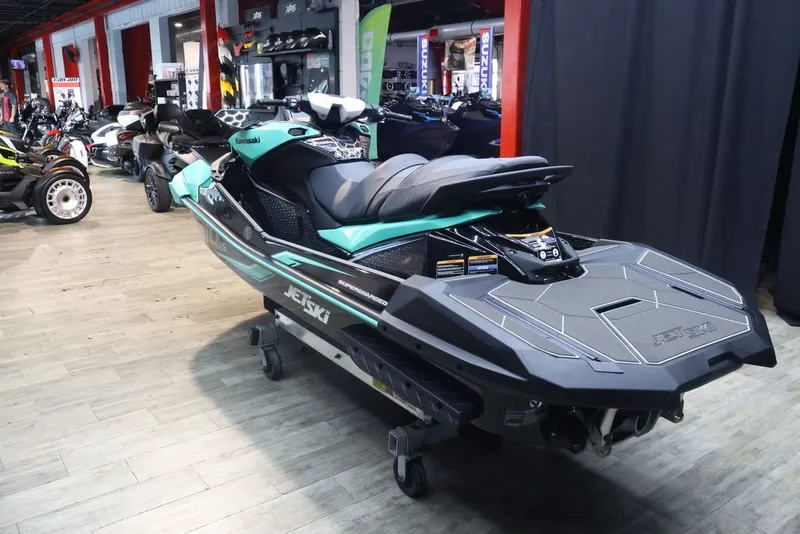 Slide: The Image of Kawasaki Jet Ski® Ultra® 310 LX-S 2026 - 3