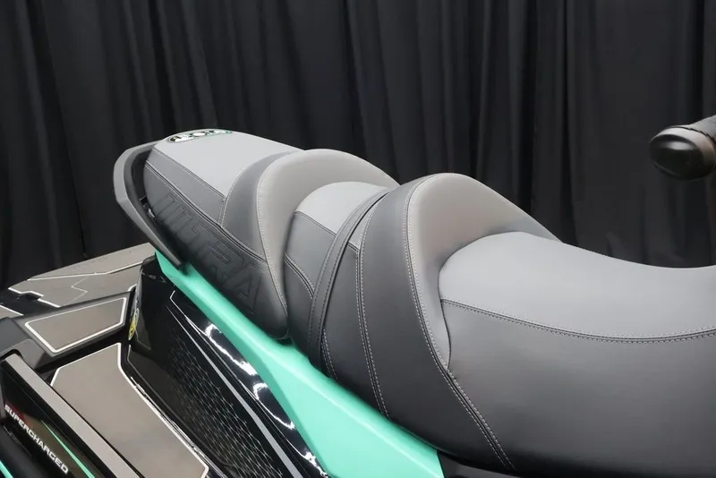 Slide: The Image of Kawasaki Jet Ski® Ultra® 310 LX-S 2026 - 9