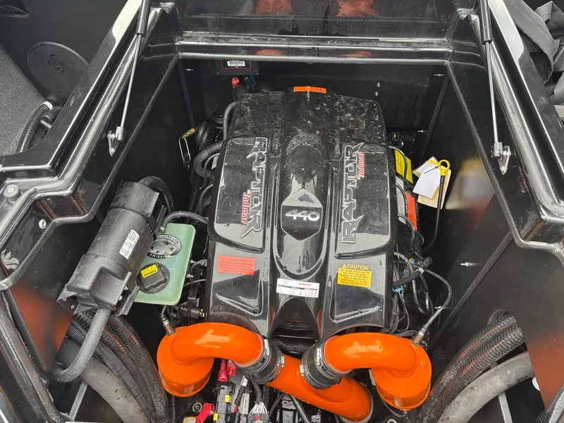 Slide: The Image of Tigé 23ZX 2022 - 22