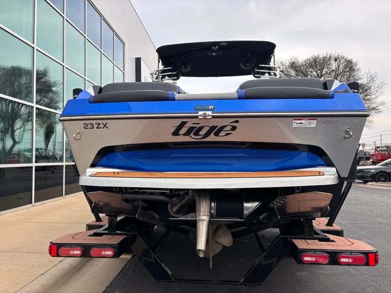 Slide: The Image of Tigé 23ZX 2022 - 8