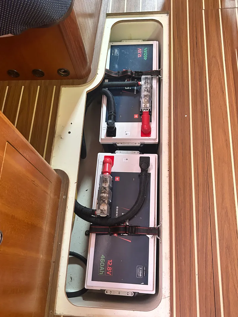 Slide: The Image of Hunter 38 Ft Sloop 2006 - 22