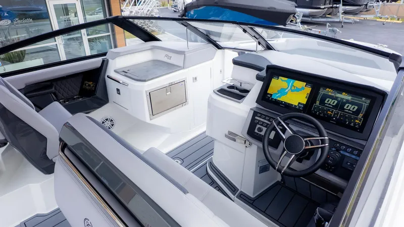 Slide: The Image of Cobalt R31 Outboard 2026 - 9