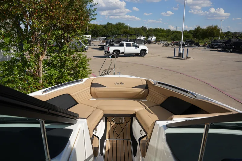 Slide: The Image of Sea Ray SLX 280 2026 - 29