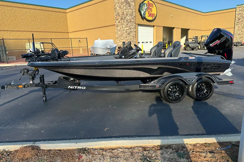 The Image of 2026 Nitro Z19 XL Pro boat parked outside Bass Pro Shops. - 0