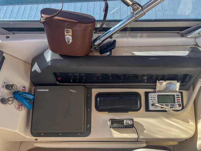 Slide: The Image of Control console of 1993 Sea Ray Express Bridge 350. - 14