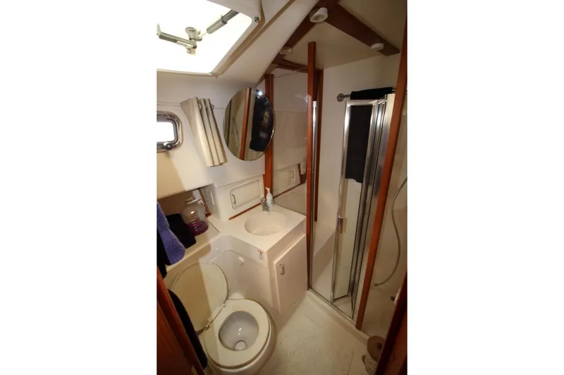 Slide: The Image of Log book titled "The Evergreen Pacific Publishing" with tabbed sections, Walker Common Sense Edition. - 33