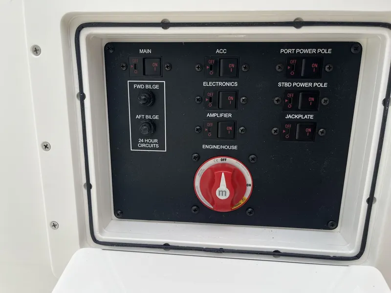 Slide: The Image of Pathfinder 2400 Open 2026 - 20